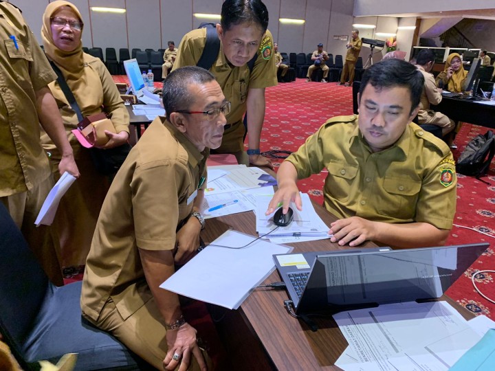 verifikasi dan validasi jabatan pelaksana dan penyesuaian peta jabatan pada SIASN BKN pada perangkat daerah dan unit kerja di lingkungan pemerintahan kota samarinda