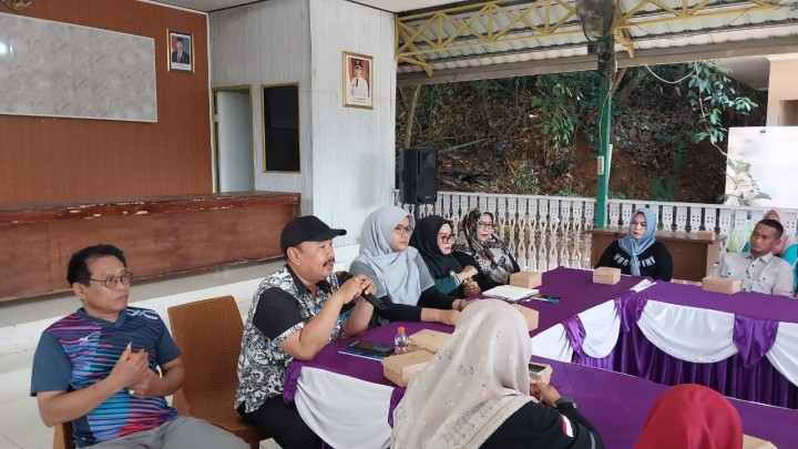 Rapat Sosialisasi dan pengarahan pegawai Non ASN di Lingkungan Pemerintahan Kecamatan dan Kelurahan se-kecamatan sambutan.