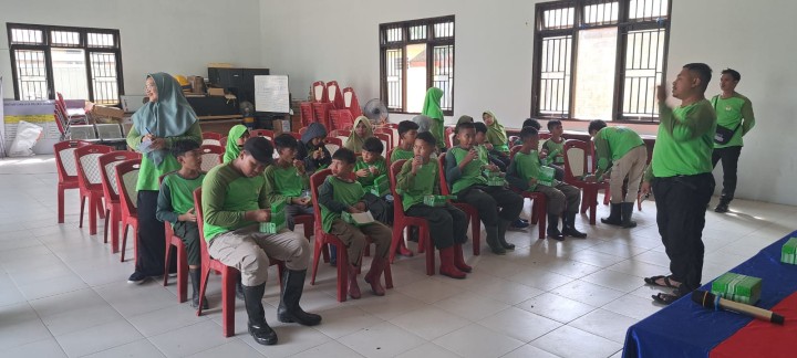 Pembukaan Live In Sekolah Alam di Kelurahan Sindang Sari