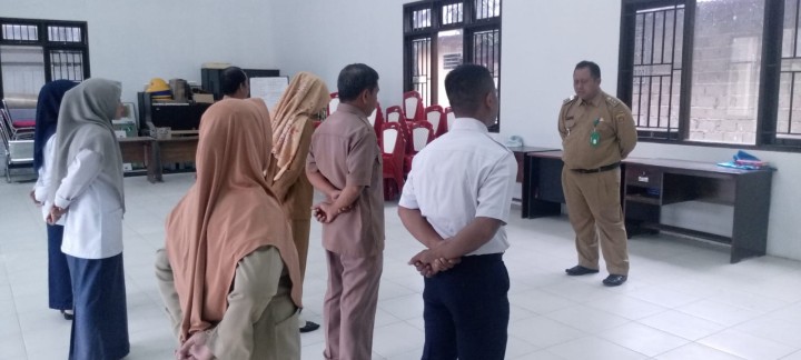 Rutinitas Apel pagi di lingkungan pemerintahan Kelurahan Sindang Sari