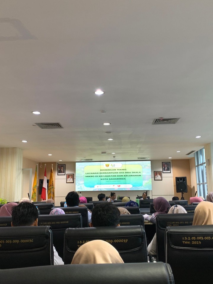 Mengikuti Kegiatan Sosialisasi dan Bimtek aplikasi OSS di Mall Pelayanan Publik