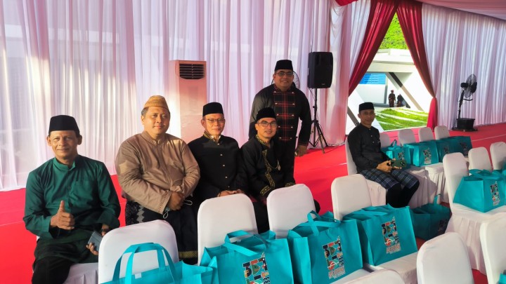 Menghadiri Undangan HUT Pemerintah Kota Samarinda dan HUT Kota Samarinda