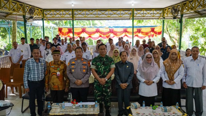 Menghadiri undangan Musrembang tingkat Kecamatan Sambutan