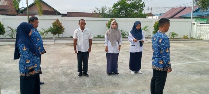 Kegiatan Rutinitas Apel Pagi di Lingkungan Pemerintahan Kelurahan Sindang Sari