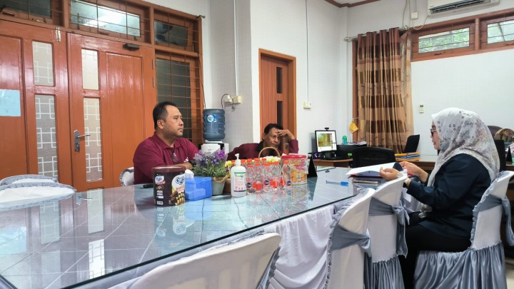 Rakor Bersama Camat Sambutan di hadiri oleh Lurah Sindang Sari.