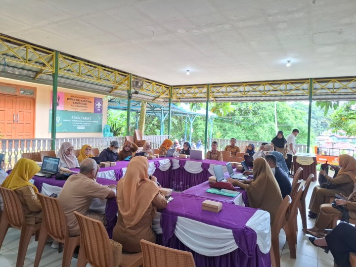 Kegiatan Klinik Kelas Penyusunan Daftar usul Musnah Pengelolaan Arsip Kelurahan dan Kecamatan se-kecamatan sambutan