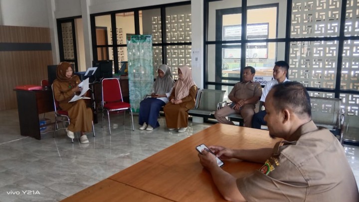 Rapat Kordinasi Pegawai Kelurahan Sindang Sari