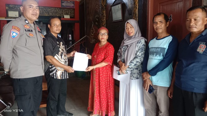 Memberikan Himbauan tentang perwali untuk Tempat Hiburan Malam yang berada di wilayah RT.07 dan 09 Sindang Sari.
