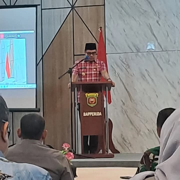 Pembukaan Konsultasi Publik Rancangan Awal Rencana Pembangunan Jangka Menengah Daerah (RPJMD) Kota Samarinda Tahun 2025-2029. Di hadiri oleh lurah.