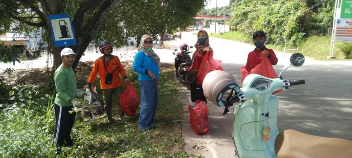 Kegiatan Aksi Pungut Sampah Serentak Se kota Samarinda. Di wilayah Kecamatan Masing-masing.