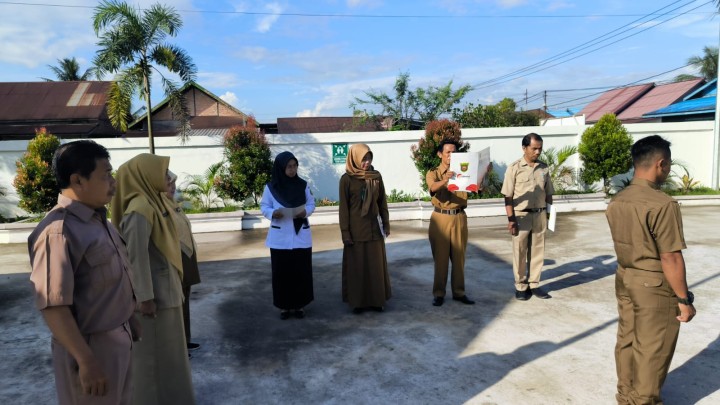 Rutinitas Apel pagi di lingkungan pemerintahan Kelurahan Sindang Sari