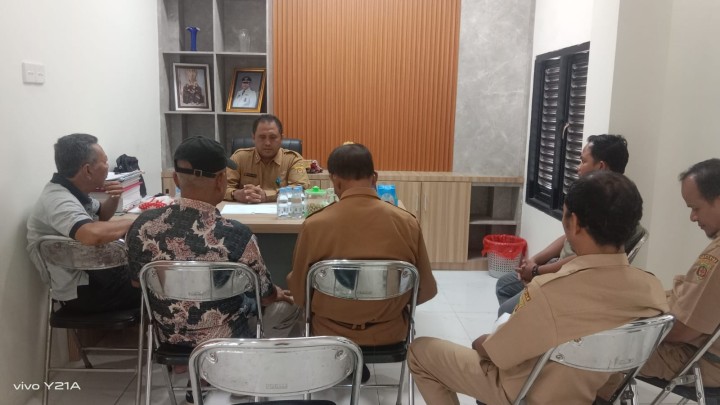 Rapat koordinasi bersama LPM dan Tokoh masyarakat pembentukan Ketua Koperasi Merah Putih yang baru.