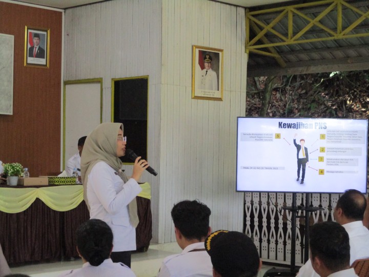 Pembinaan dan Rapat Koordinasi Kecamatan dan Kelurahan