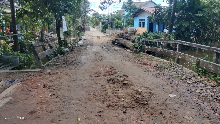 Monitoring Pengecekan pengerjaan Drainase Irigasi.