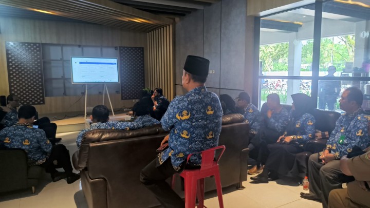 Diskusi Draft Presentasi Rencana Kerja TA 2026 Kepala PD, Camat dan Lurah.