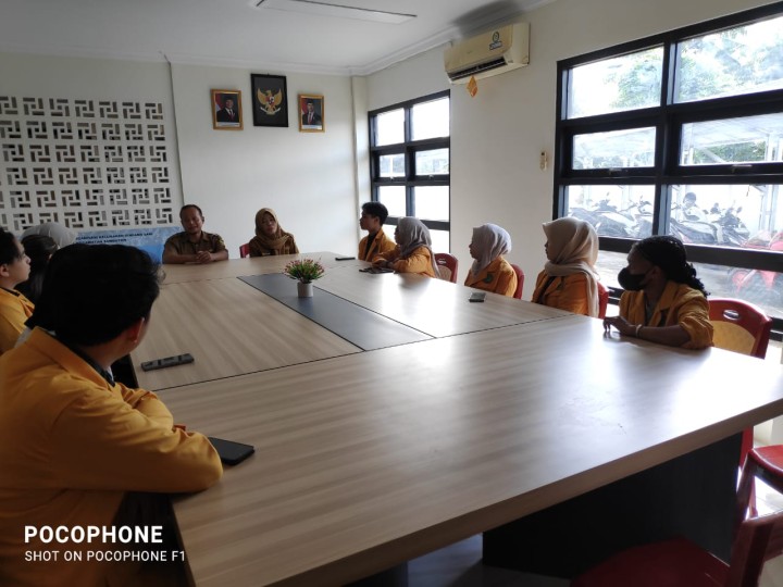 Kunjungan mahasiswa ke kelurahan Sindang sari "Diskusi KKN Universitas Mulawarman Samarinda"