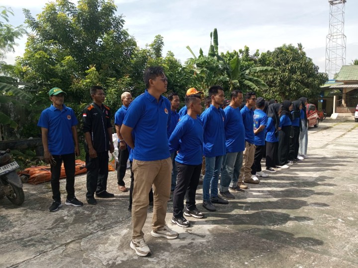 Kegiatan Pelatihan penggunaan peralatan penanggulangan bencana bagi kelurahan tangguh bencana  (Katana) makroman dan (Katana) .