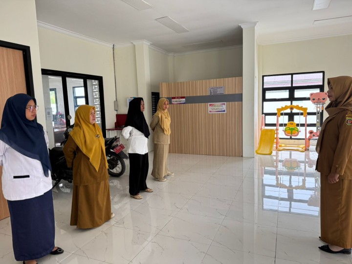 Rutinitas Apel Pagi pegawai Kelurahan Sindang Sari.