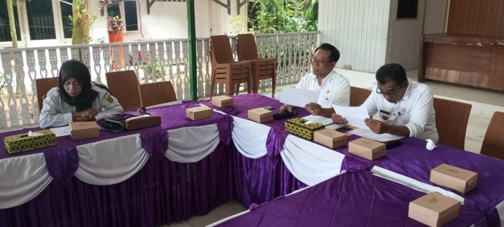 Rapat Pembinaan Sekolah Sehat ( UKS ) di hadiri Kasi Kesra Kelurahan. #samarindamaju