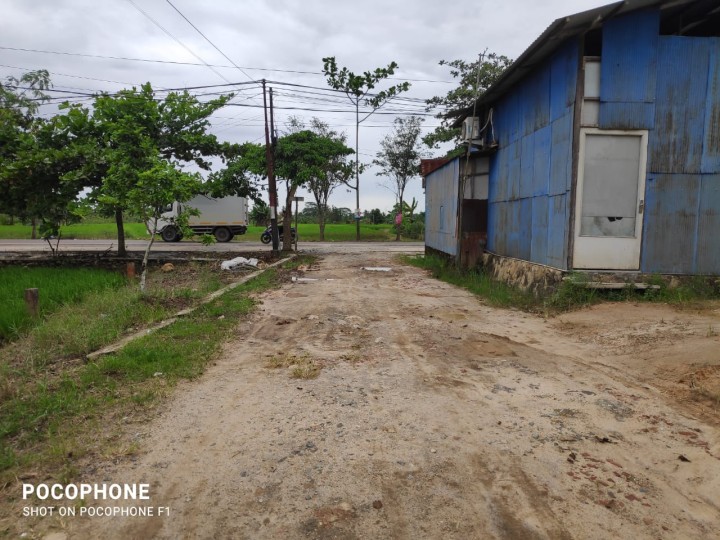 Monitoring Proyek Jalan yang akan di semenisasi/Pengecoran di jalan Dahlia RT.09 Sindang Sari.