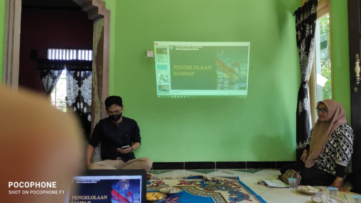 Sosialisasi Pengolahan Sampah di Wilayah RT.08 Sindang Sari
