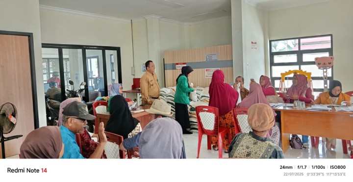 Pendistribusian Bantuan Pangan Dalam Program Pangan Cadangan Bantuan Pangan (CBP) 2025 untuk bulan Juni-Juli 2025.
