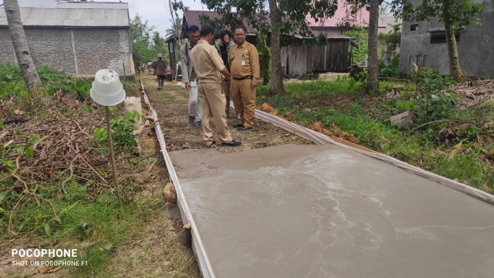 Monitoring Pekerjaan sapras Program PROBEBAYA RT.04,05,08 dan 09.