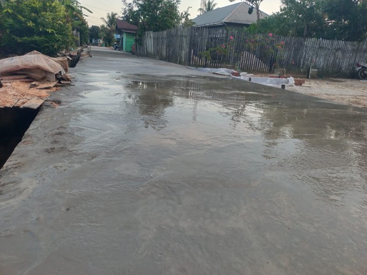 Monitoring Semenisasi Jalan oleh Kasi Ekobang dengan Program PROBEBAYA
