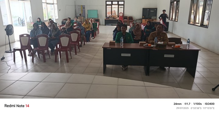 Menghadiri sosialisasi  pengolahan sabun cuci piring.