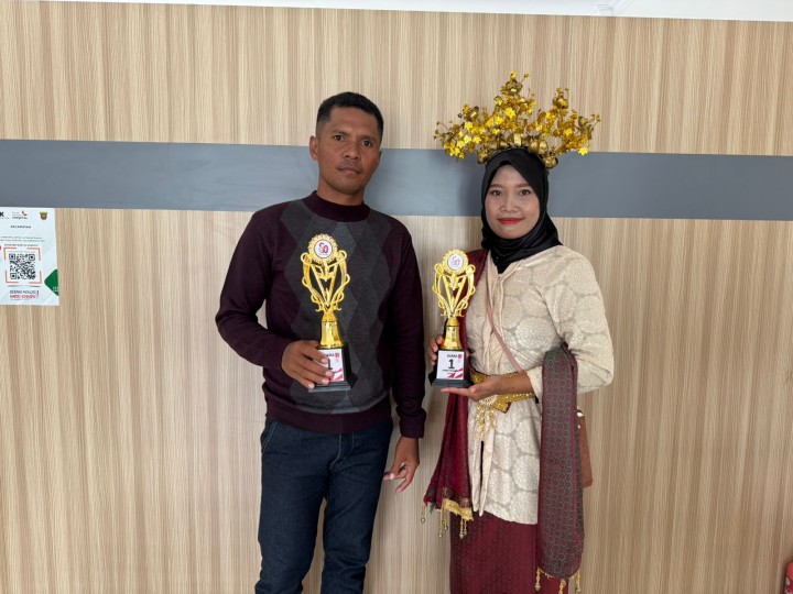 Pembagian Hadiah Lomba Kebersihan dan Lomba Karaoke Tingkat RT.