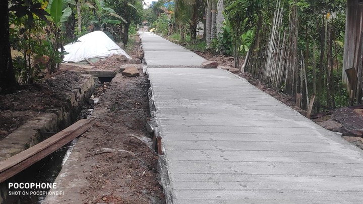 Monitoring semenisasi di RT 06 Jalan Taruna bakti selesai,sekarang tahap pengeringan.