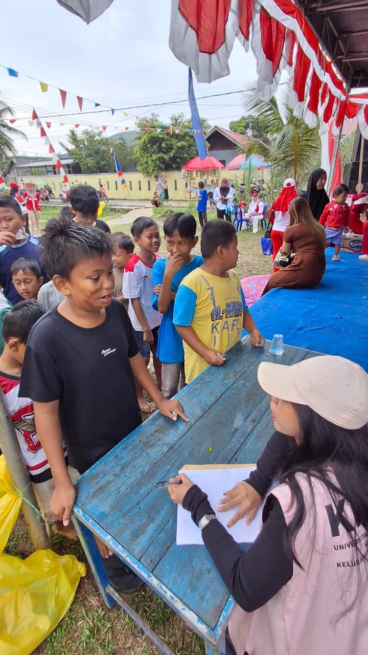 Kegiatan perlombaan di setiap wilayah RT.3,6,dan 10 berlansung meriah dan lancar di ikuti seluruh warga sindang sari.