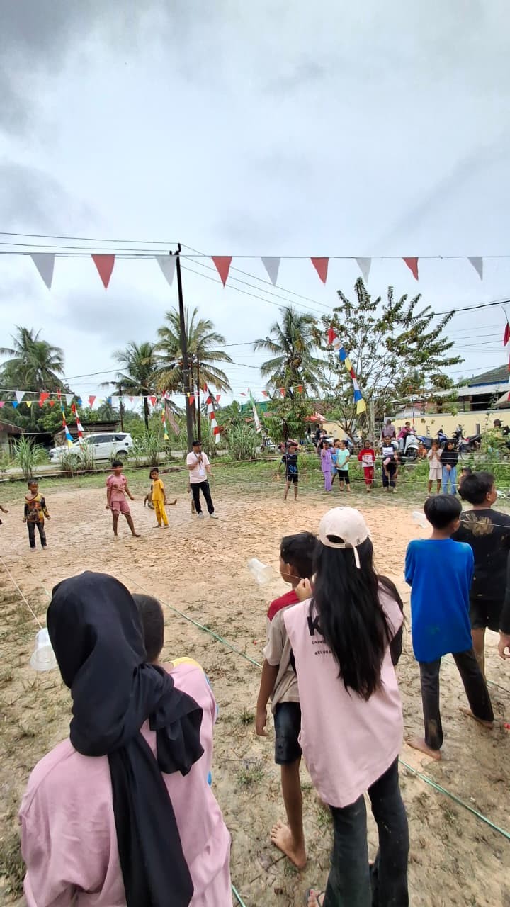 Kegiatan perlombaan di setiap wilayah RT.3,6,dan 10 berlansung meriah dan lancar di ikuti seluruh warga sindang sari.