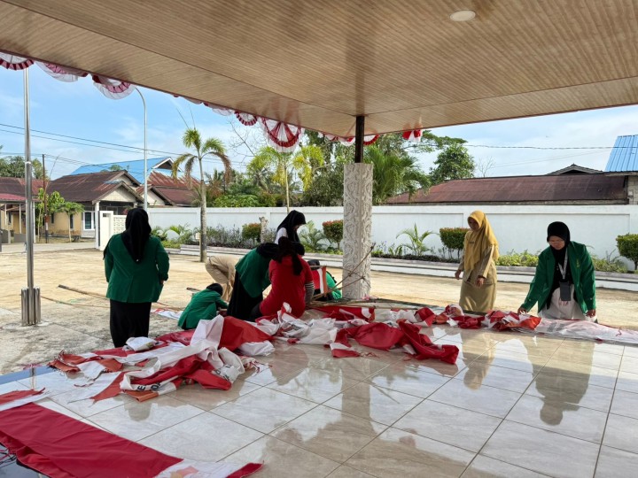Kegiatan Pelepasan Umbul-umbul