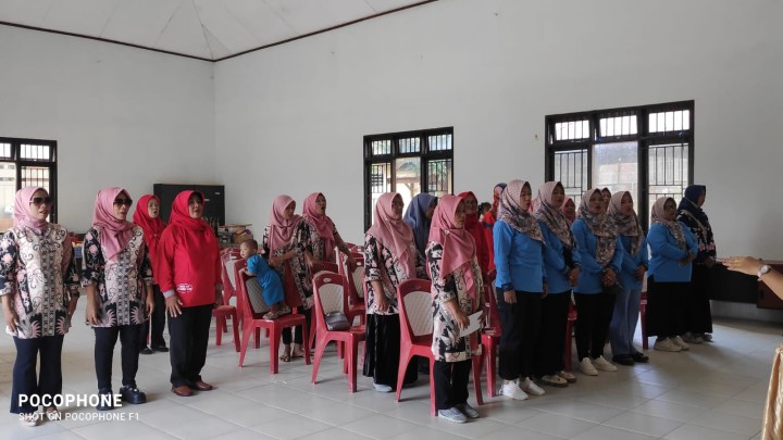 Pertemuan kader IMT PKK,Kelurahan dan Kecamatan di kelurahan Sindang sari.