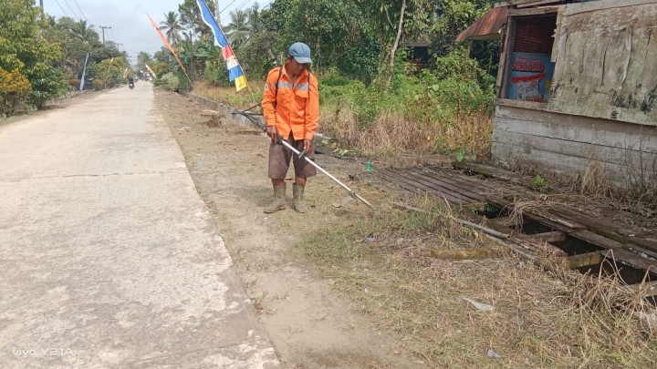 Kegiatan Kerja Bakti di lingkungan RT.3,7,8 Sindang Sari