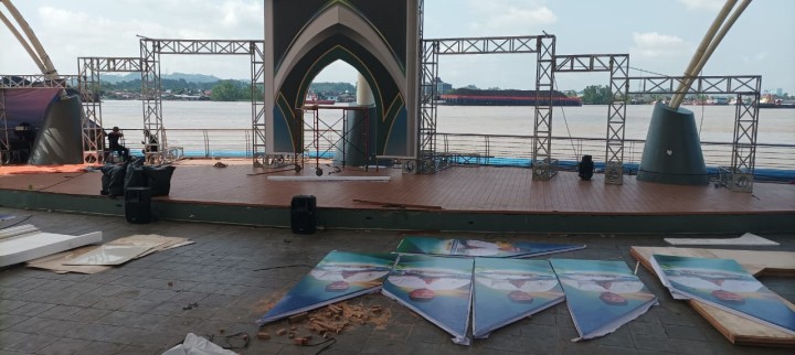 Mengikuti kegiatan Gladi Kotor MTQ Tingkat Kota Samarinda Tahun 2025 yang diselenggarakan oleh LPTQ Kota Samarinda.