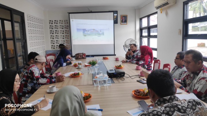 Evaluasi dan Monitoring PPID di Kelurahan Sindang Sari.