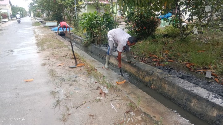Monitoring Kegiatan Gotong Royong di Lingkungan Jalan Marga Bakti RT.5,Jalan Dahlia RT.9 dan Gg.Family RT.4.