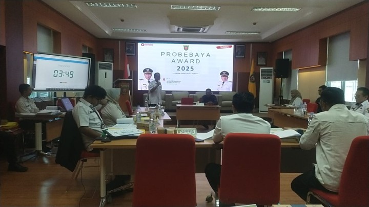 Persentasi Probebaya Award Tahun 2025.