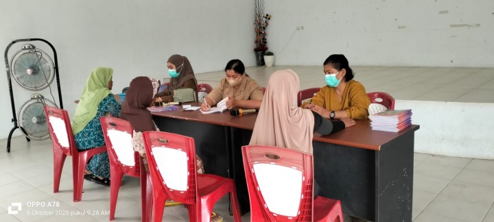 Sekolah LANSIA oleh Pkm Makroman