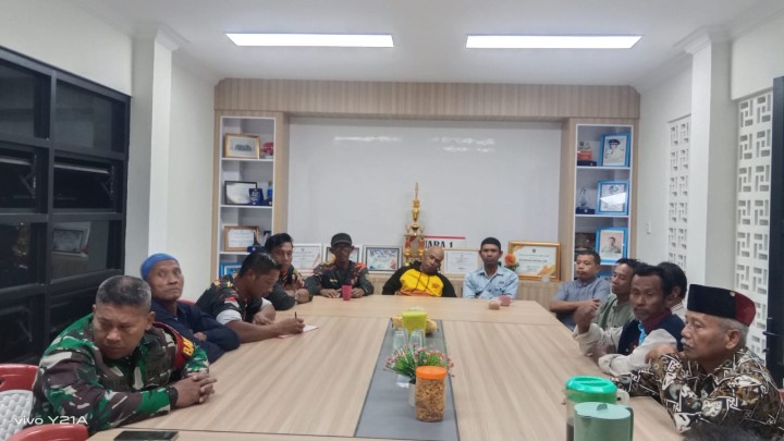 Rapat Koordinasi tentang Pengatifkan Siskamling kelurahan Sindang Sari.