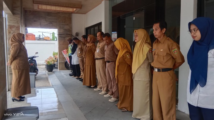 Rutinitas Apel Pagi Pemerintahan Kelurahan Sindang Sari