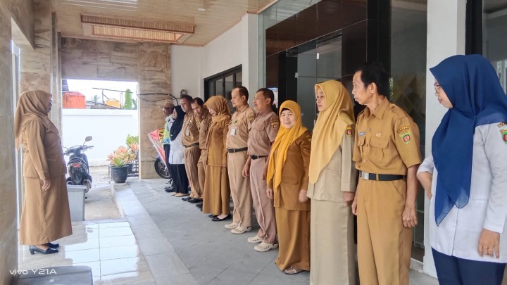Rutinitas Apel Pagi Pemerintahan Kelurahan Sindang Sari