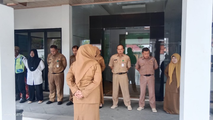 Rutinitas Apel Pagi Pemerintahan Kelurahan Sindang Sari