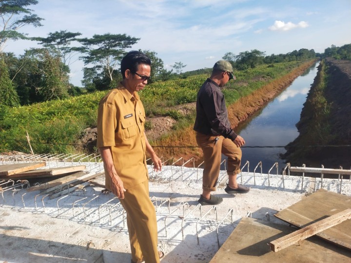Monitoring Jembatan dan Cek Fisik Pengerjaan Jembatan Sungai Manggis