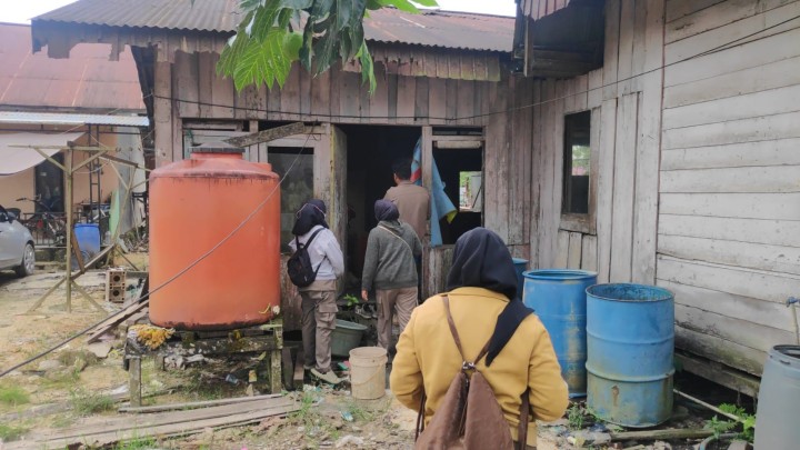 Kegiatan penjangkauan dan evakuasi ODGJ dengan membawa sajam.kegiatan dilaksanakan oleh tim kelurahan, PSM Sindang Sari dan Satpol PP Kecamatan sambutan