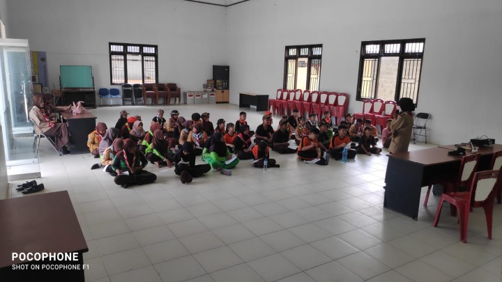 Menghadiri undangan Kegiatan Perkemahan Gabungan Pramuka Jenjang SD/MI se-Kecamatan Sambutan