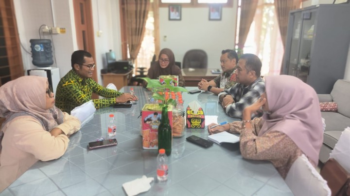 Rapat Koordinasi Ruang Camat Sambutan