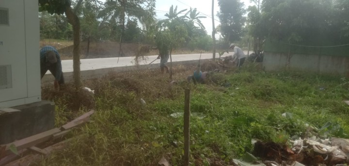 Kegiatan Gotong Royong di Wilayah lingkungan RT.5 dan RT.9 Kelurahan Sindang Sari.